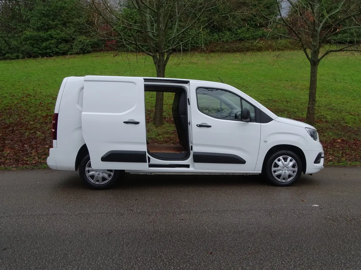 2020 Vauxhall Combo Panel Van - Image 1