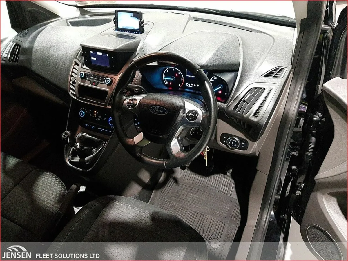 Ford Transit Connect Trend HP 240 LWB 1.5td 120ps - Image 3