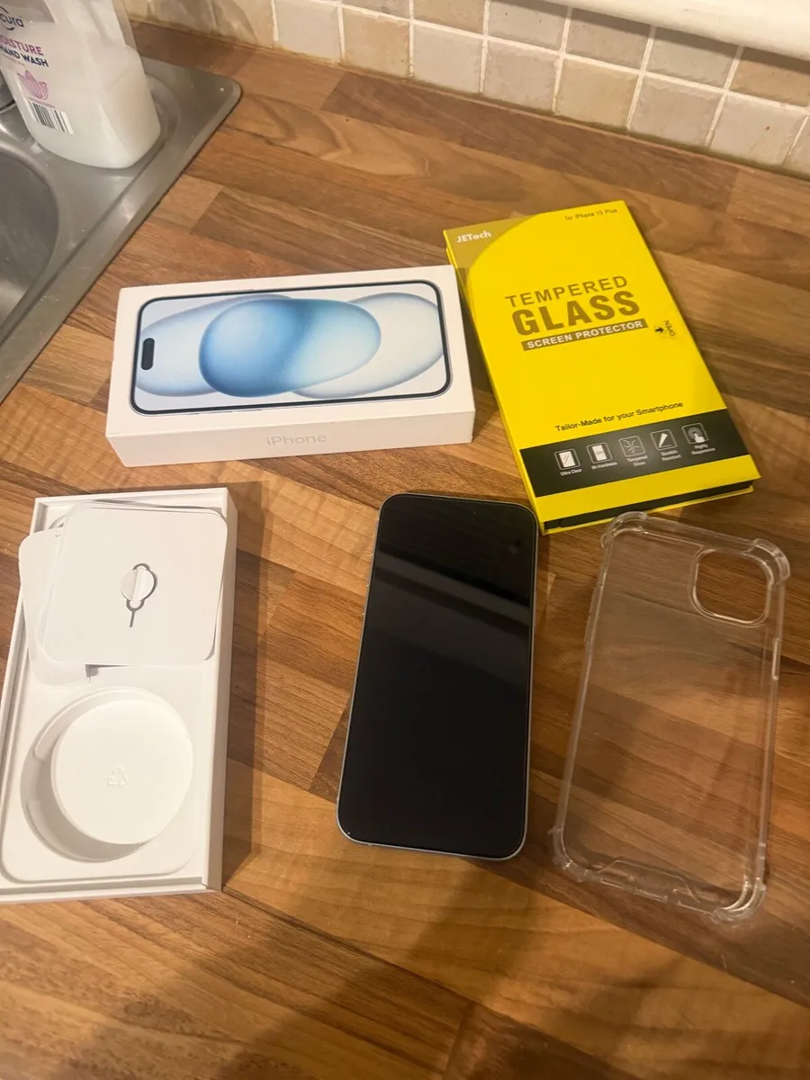 iPhone 15 plus - Image 3