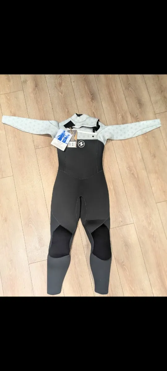 Wetsuit - Image 3
