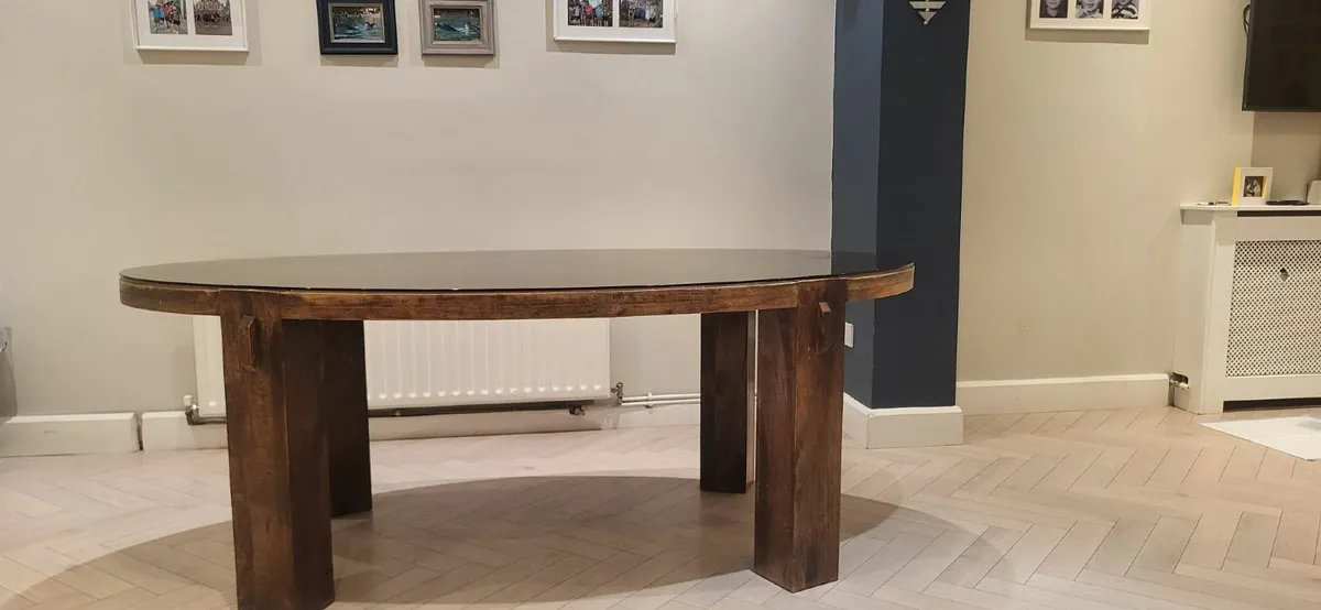 Kitchen table - Image 1