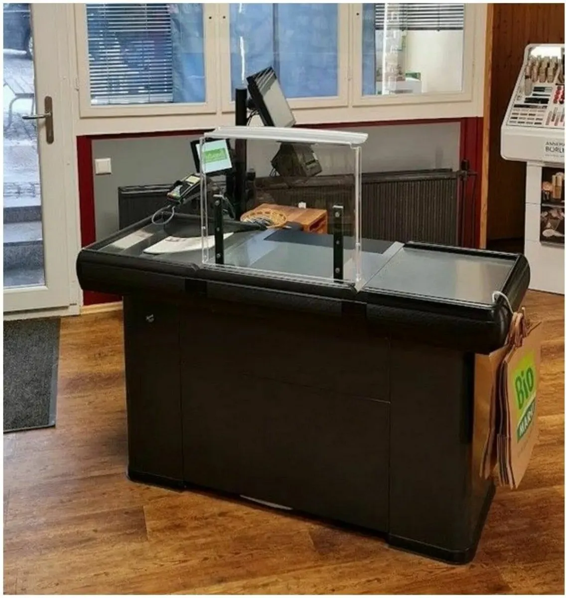 Checkout counter (U-shaped, metal) - Image 1