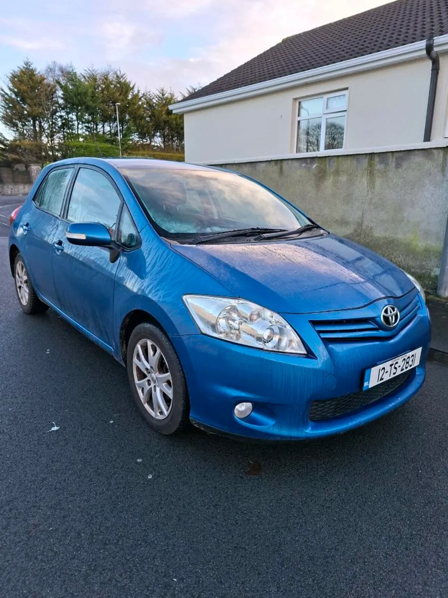 TOYOTA AURIS 2012 - Image 1
