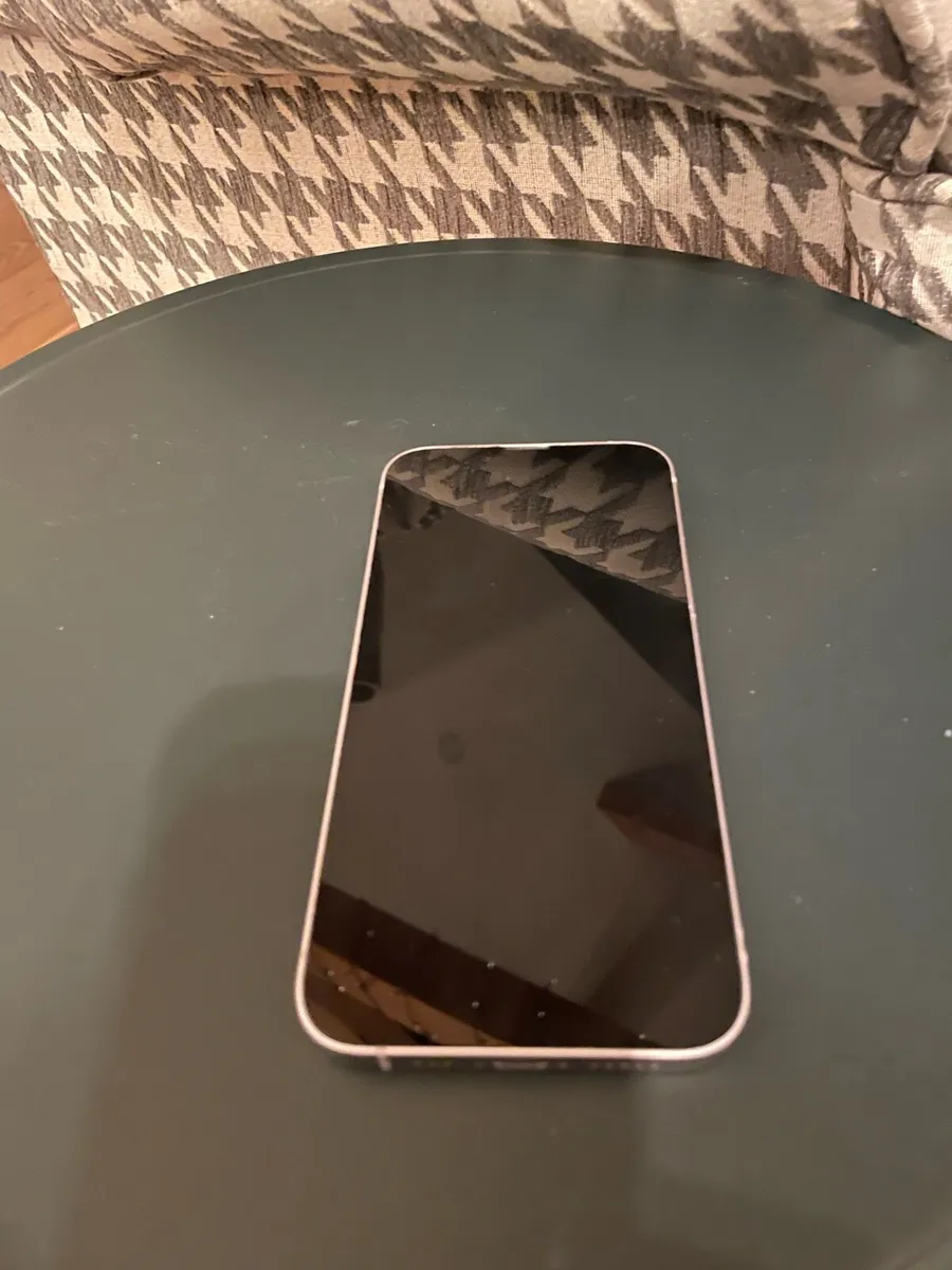 IPhone 14 - Image 2