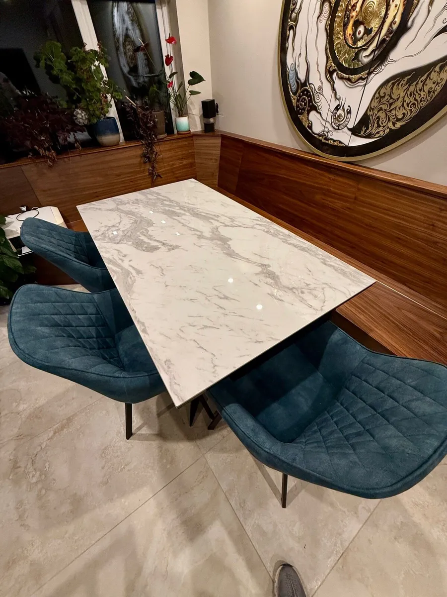 Stunning ceramic marble table - Image 2