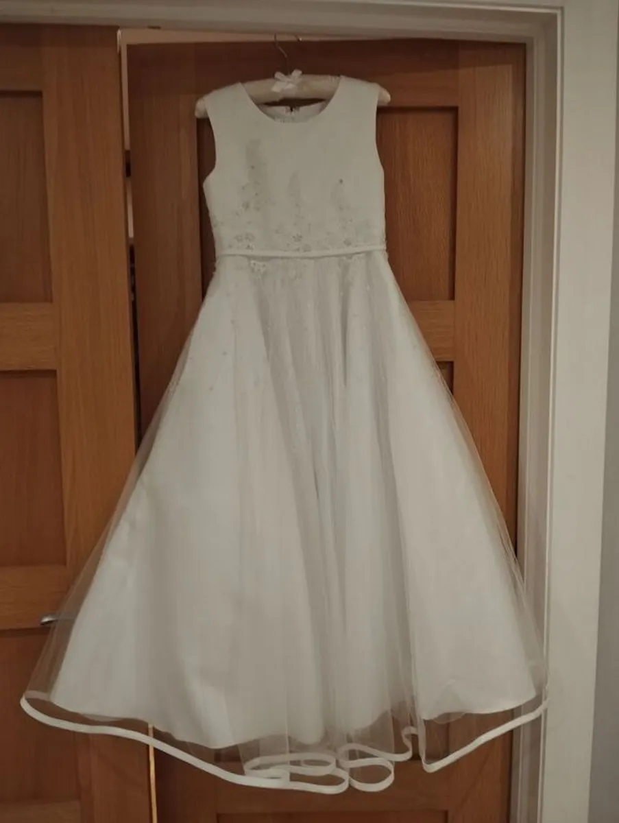 Communion dress and accessories - Image 1