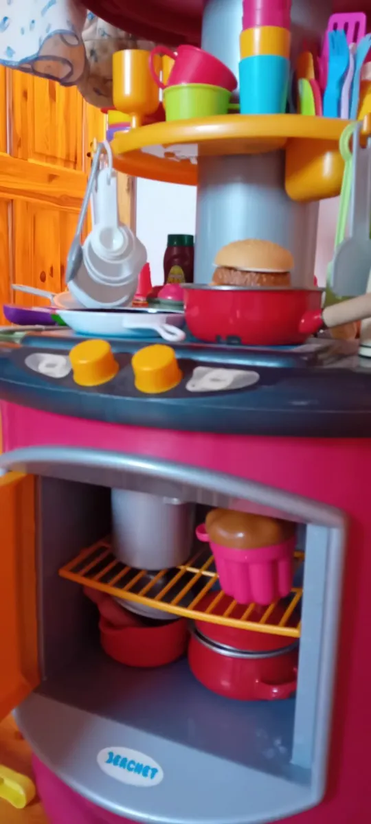 Toy kitchen - Image 4