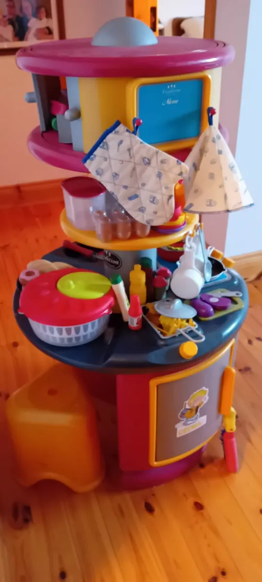 Toy kitchen - Image 1