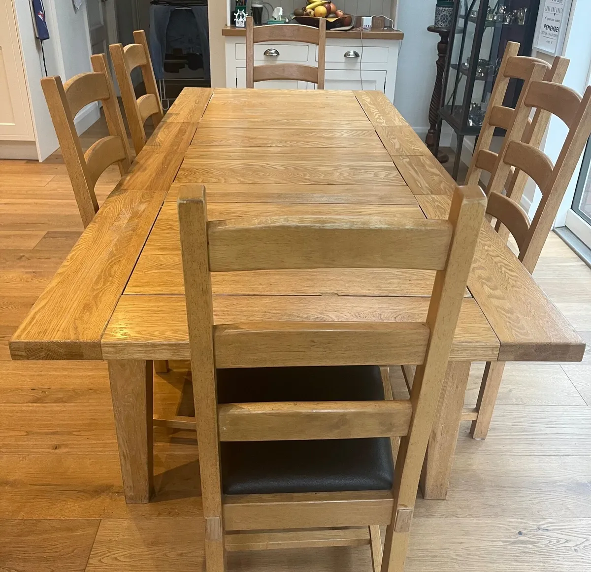 Kitchen Table and 6 chairs - Image 1