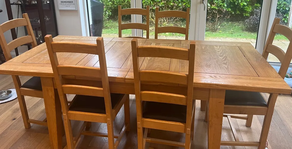 Kitchen Table and 6 chairs - Image 2