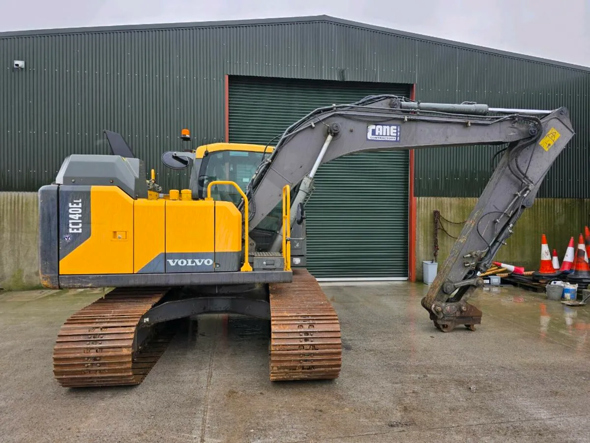 Volvo 140 excavator - Image 2
