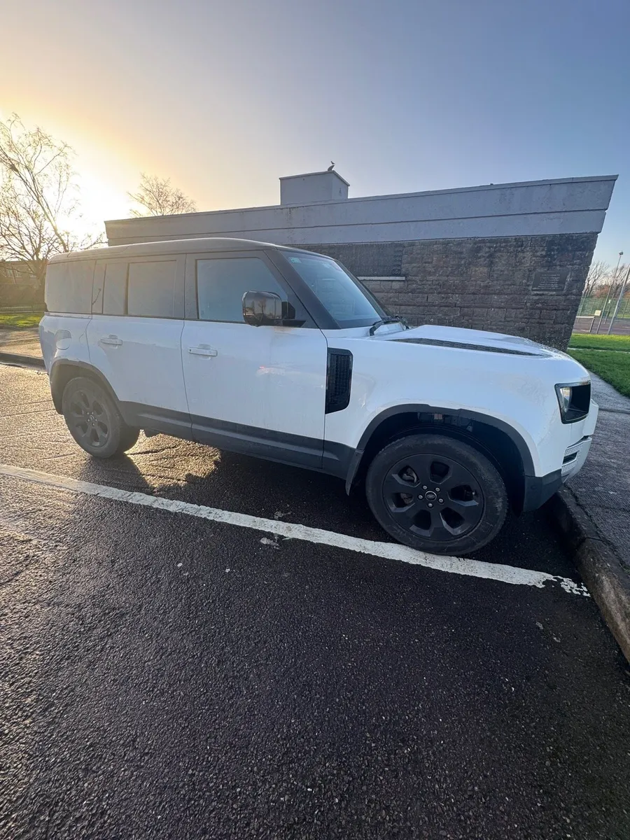 2021 (211) LandRover DEFENDER 110 3.0D HARD TOP S - Image 3