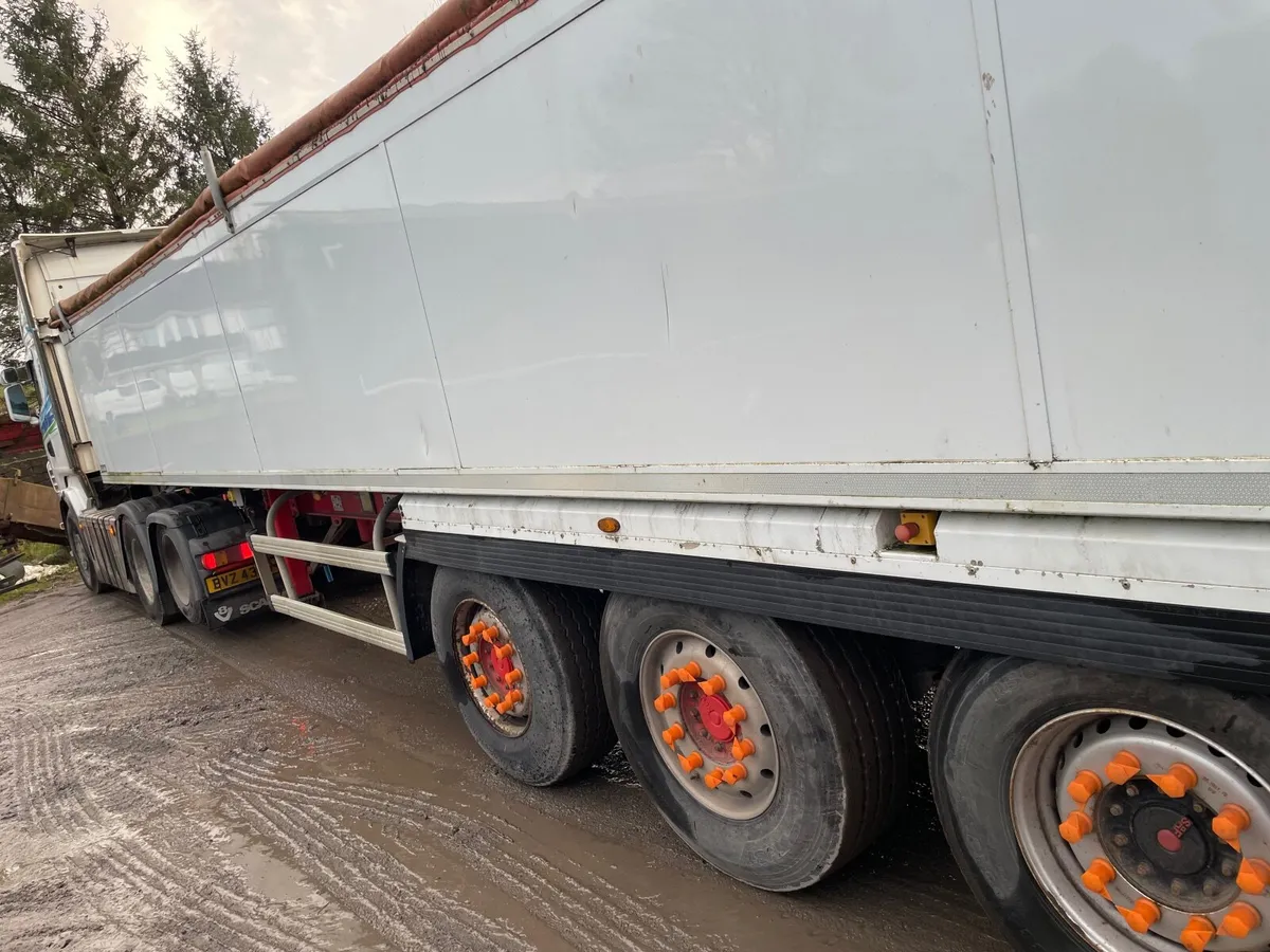 Kelberg aggregate walking floor trailer - Image 3