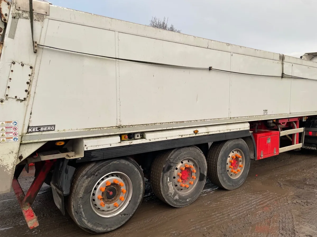 Kelberg aggregate walking floor trailer - Image 1