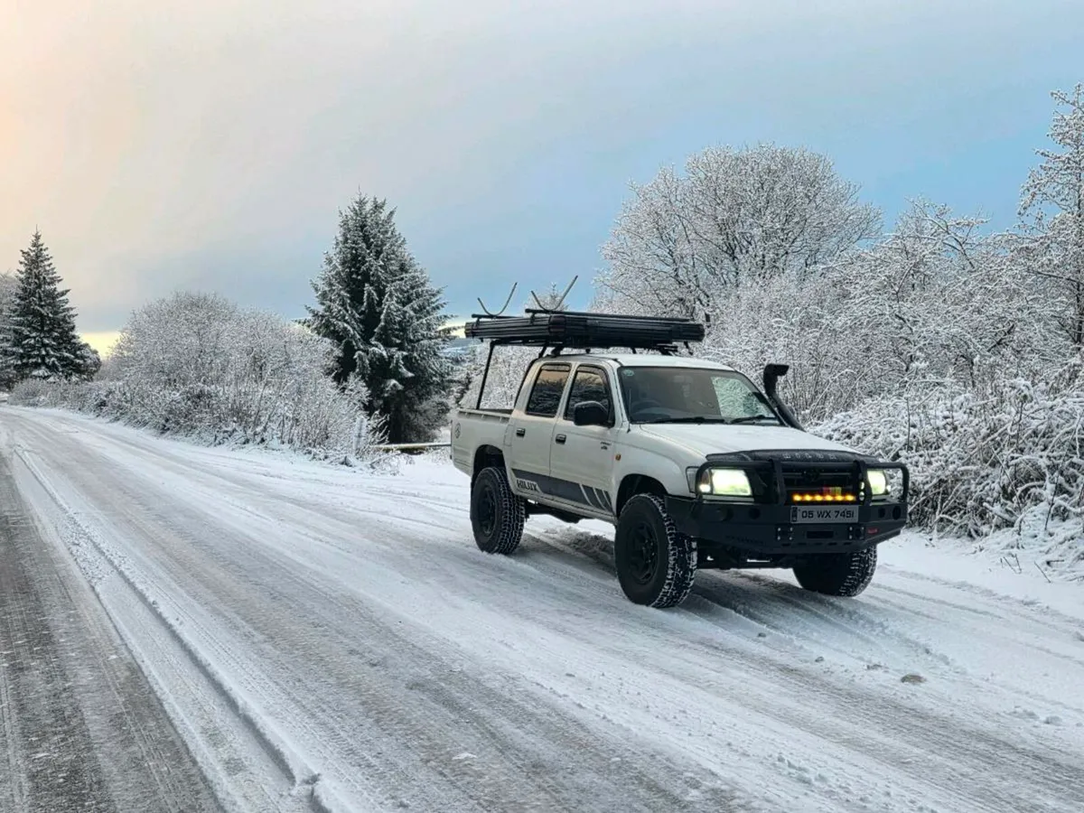 Toyota hilux - Image 1