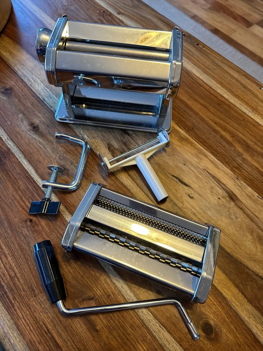 Pasta machine - Image 1