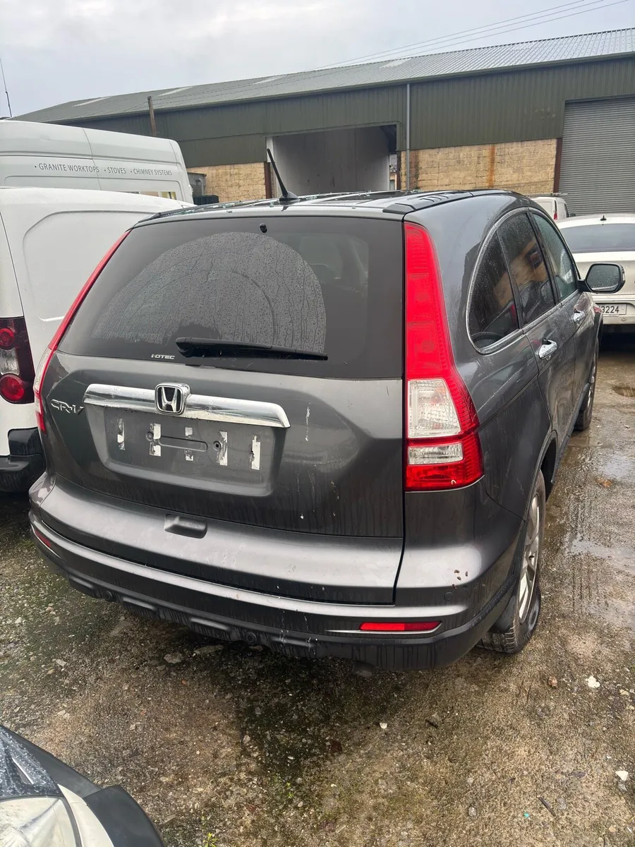 Honda crv automatic - Image 1