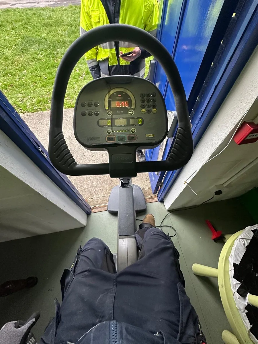 Exercise bike - Image 4