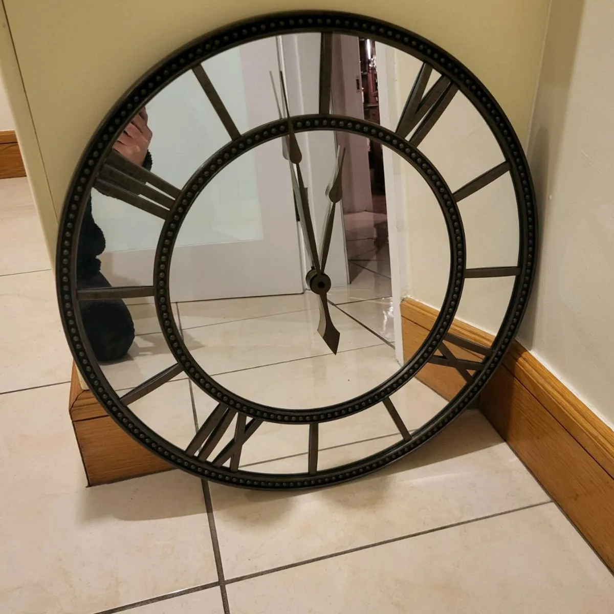 Mirror Clock - Image 2