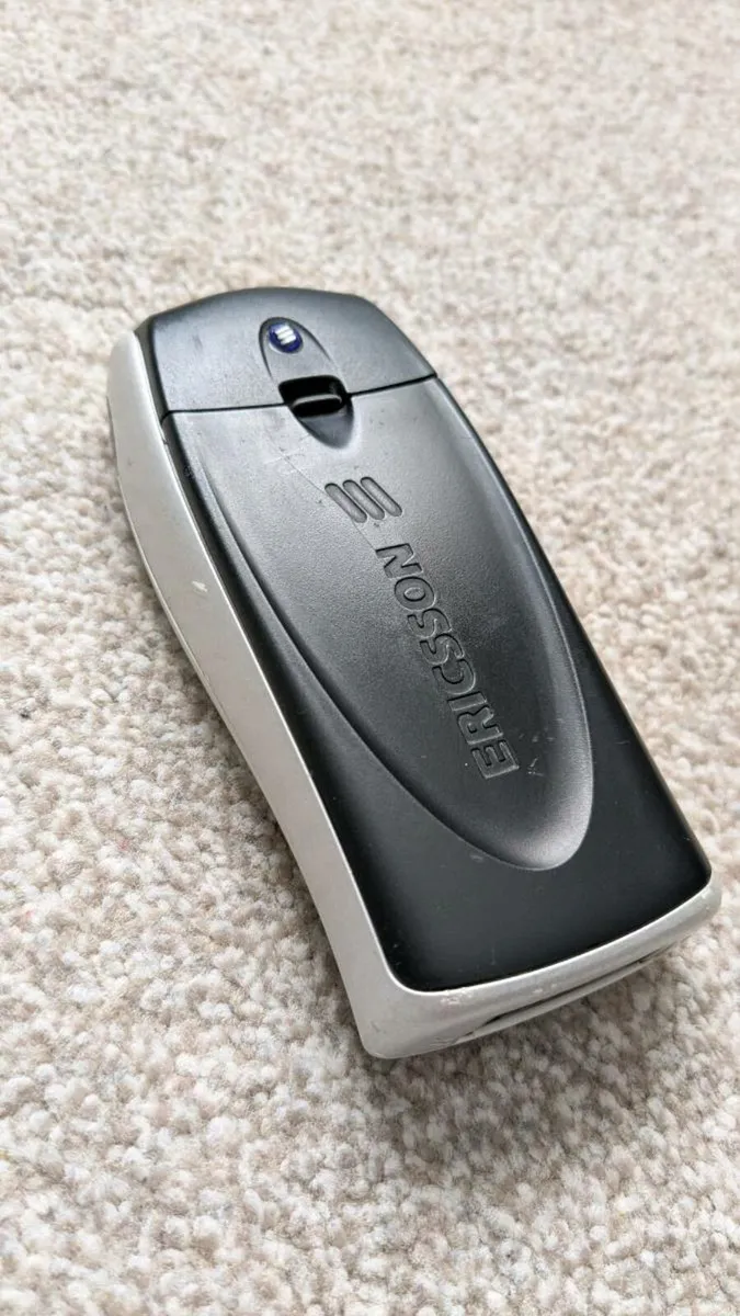 Sony Ericsson T68m - Image 3