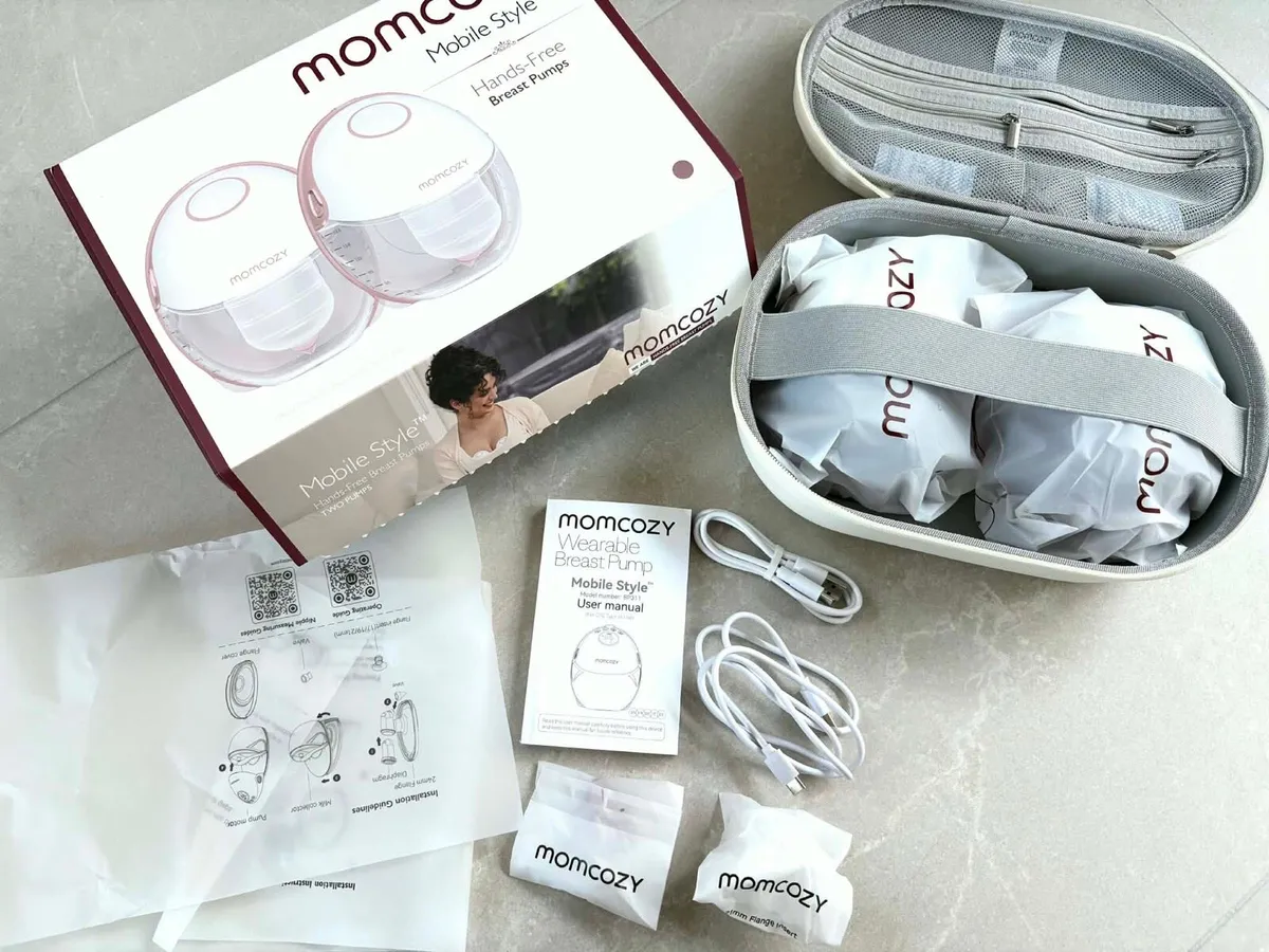 Momcozy M6 like NEW - Image 1