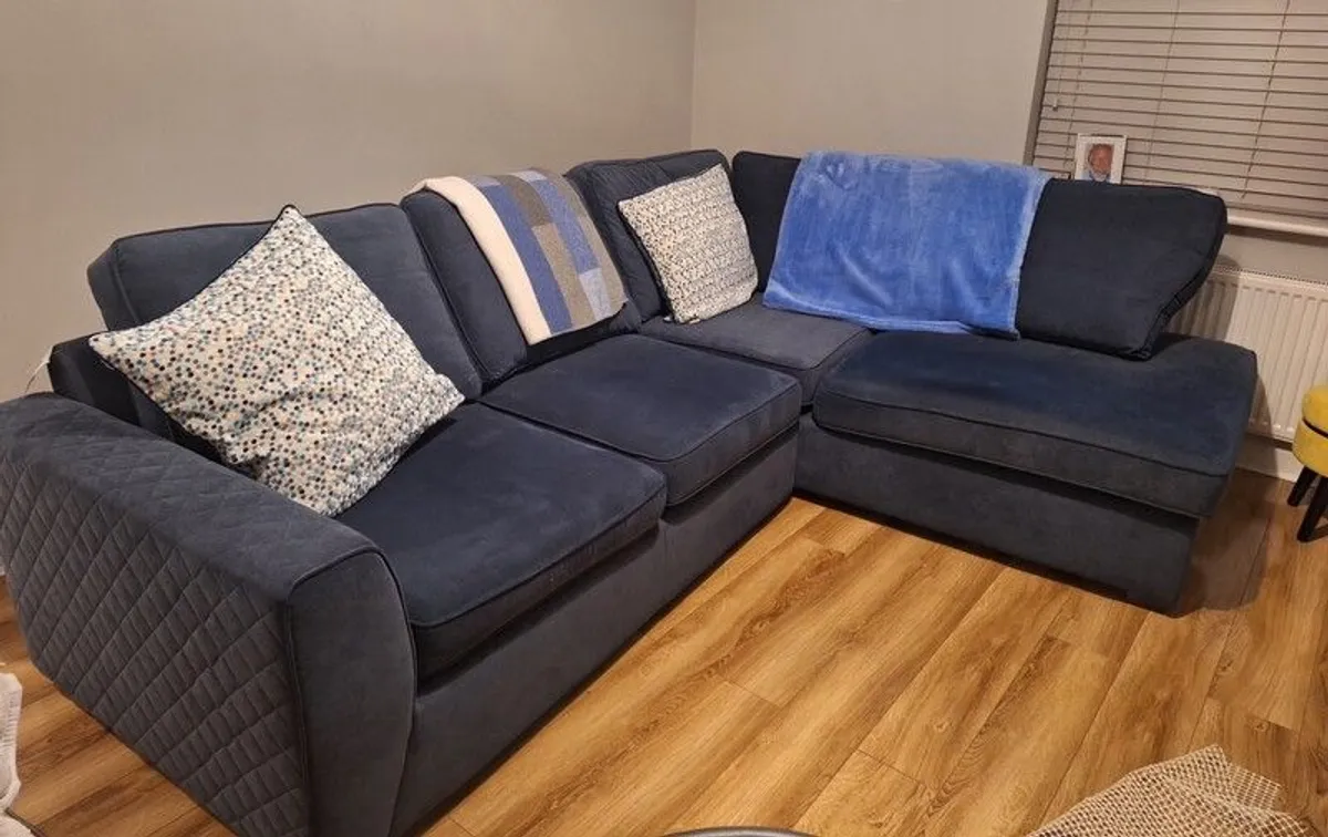 Navy corner couch - Image 3