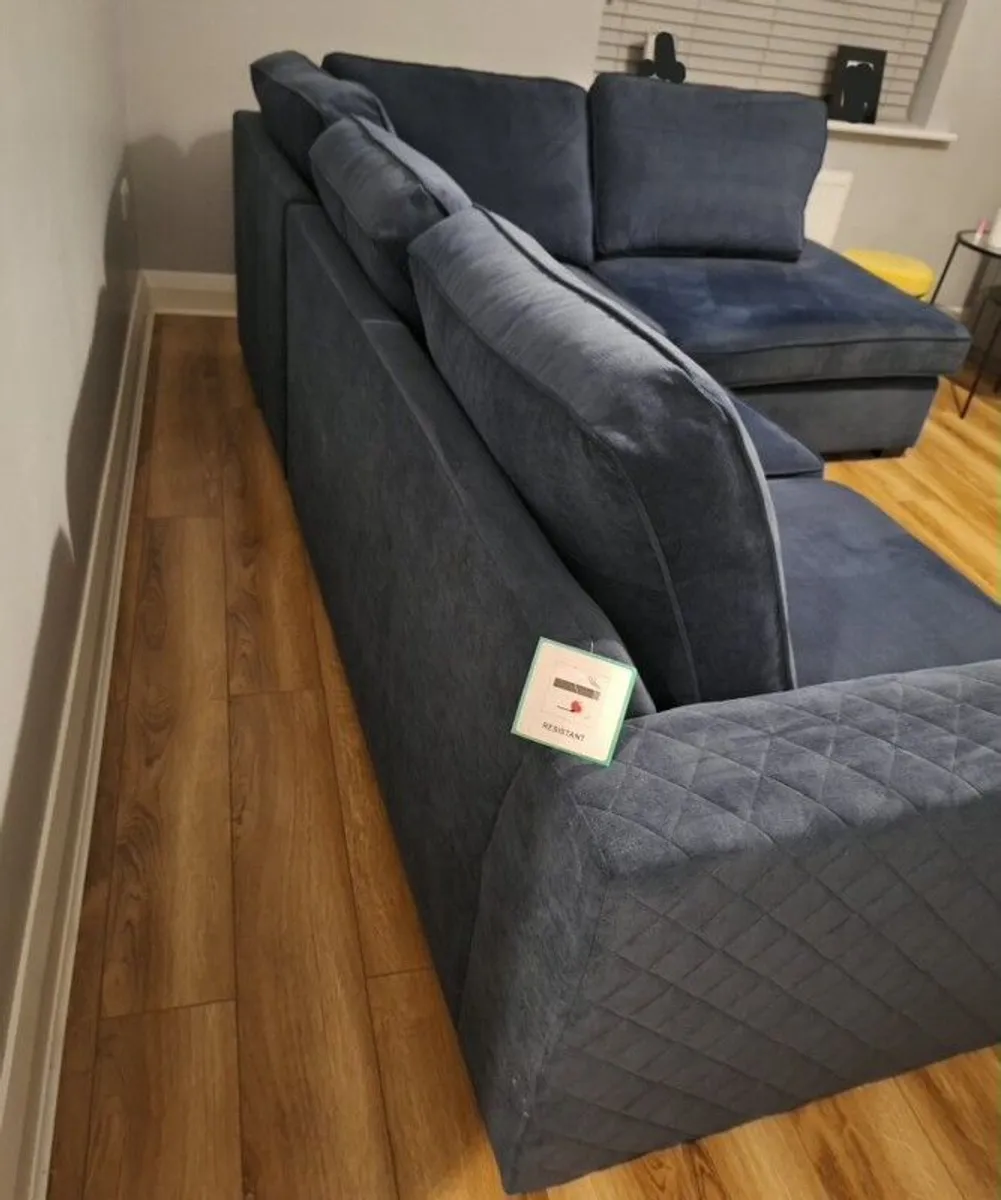 Navy corner couch - Image 4
