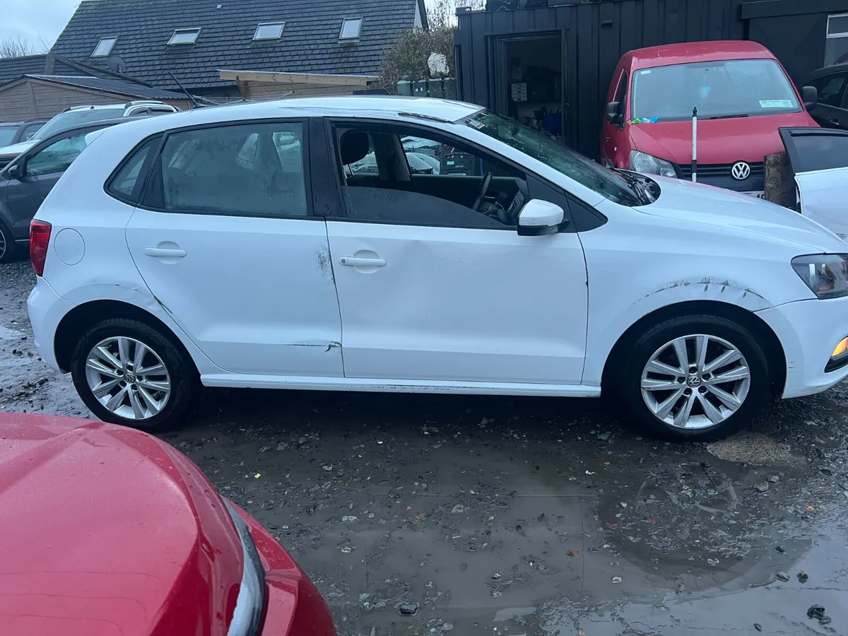 2016 Vw Polo 1.0 Petrol driving - Image 4