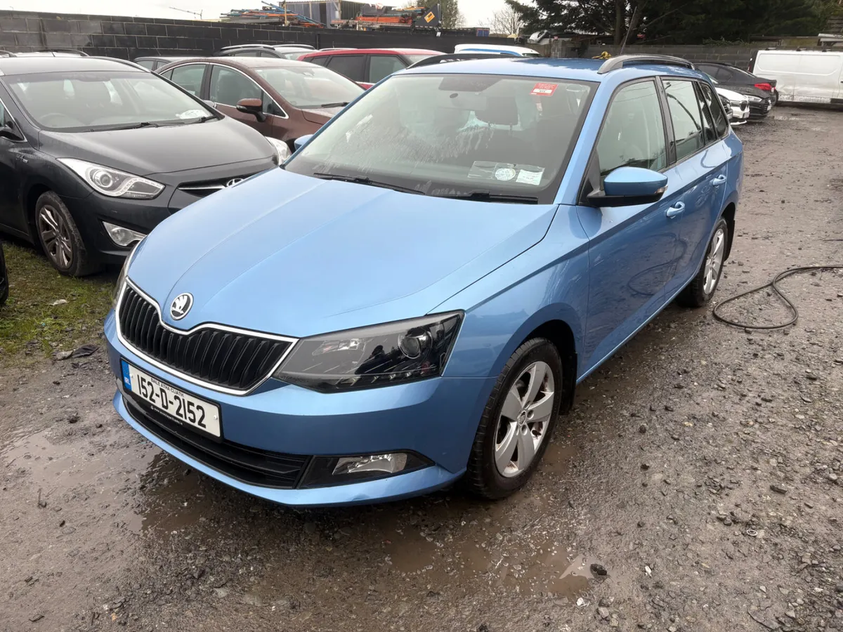 152 Skoda Fabia 1.0 Petrol low kms driving - Image 2