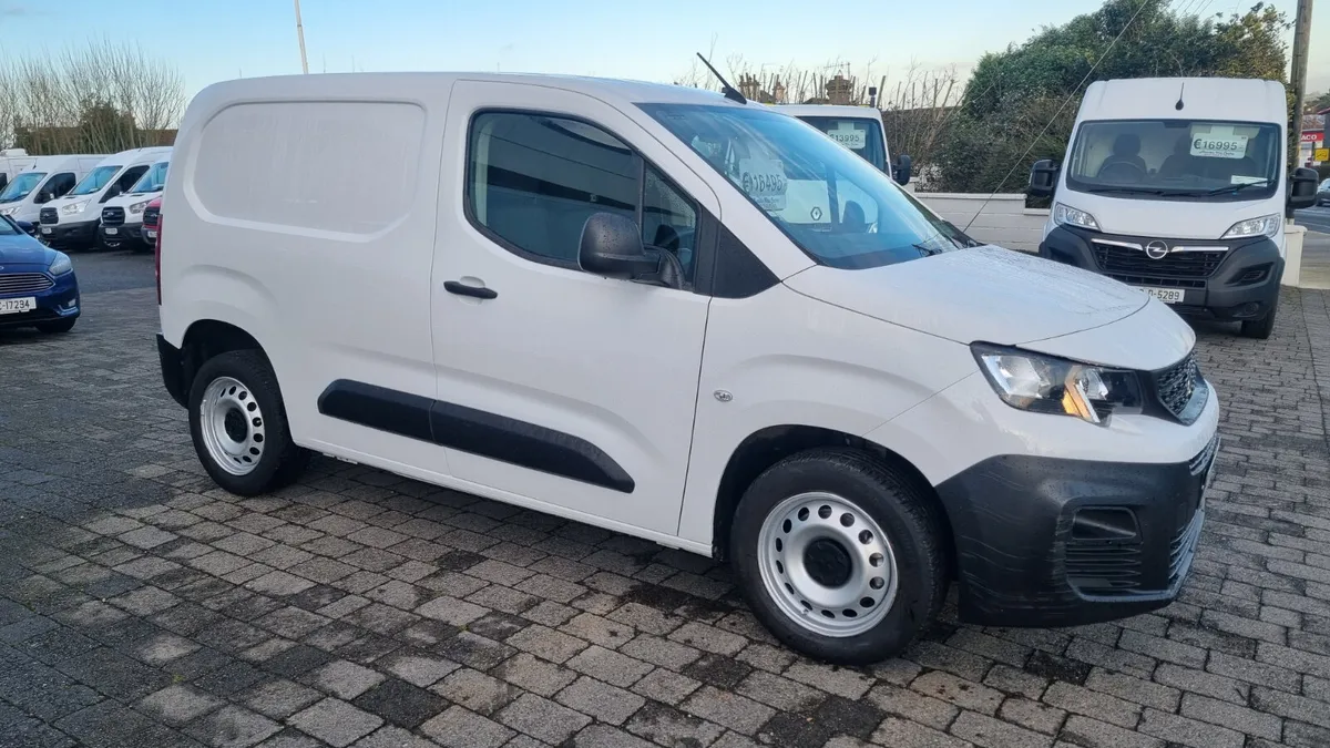 231 PEUGEOT PARTNER ACTIVE PLUS SPECIFICATION 74K - Image 4