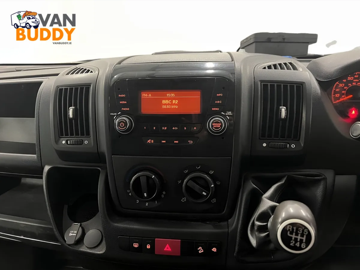 2022 Peugeot Boxer Dropside Van - Image 3