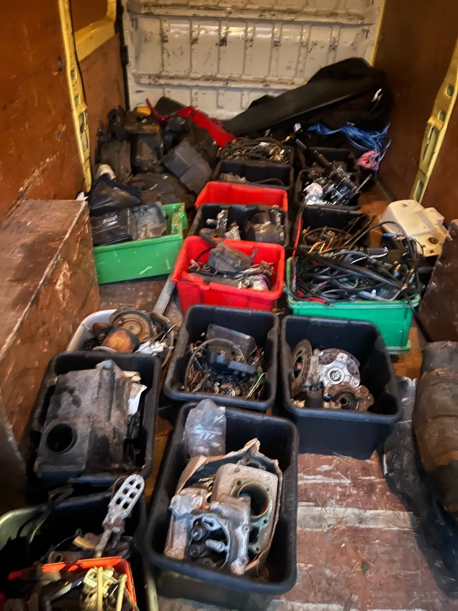 Kawasaki klf quad parts breaking clear out - Image 1