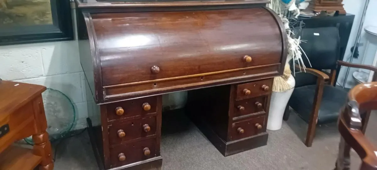 Victorian Mahogany Roll Top Office Desk - Image 1