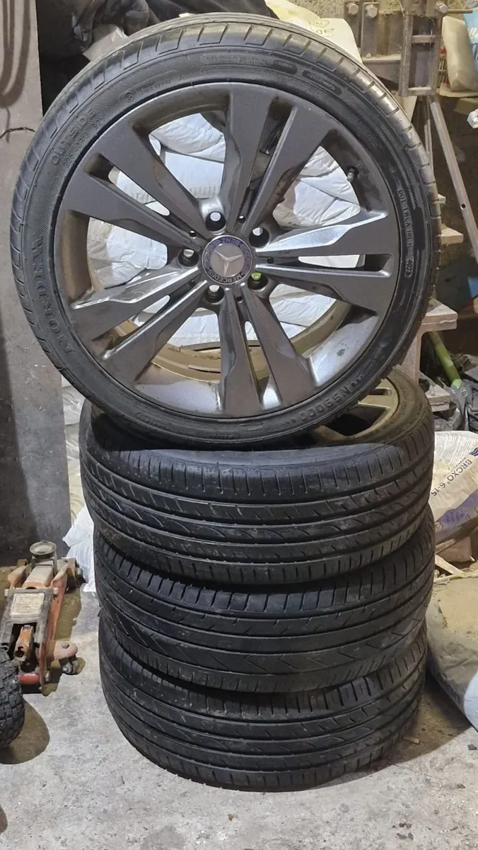 18” Mercedes Alloy wheels