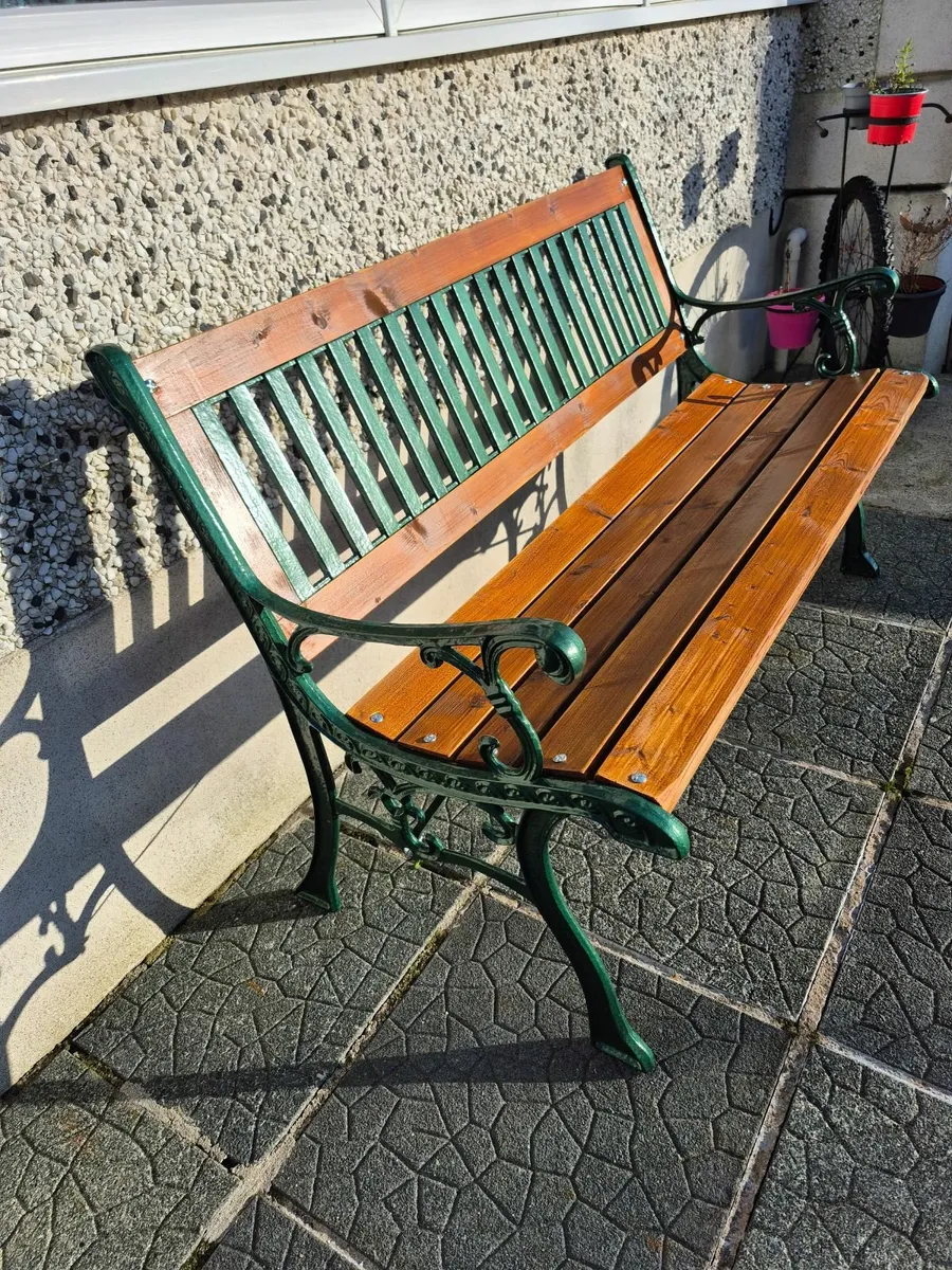 Cast iron Garden bench - Image 2