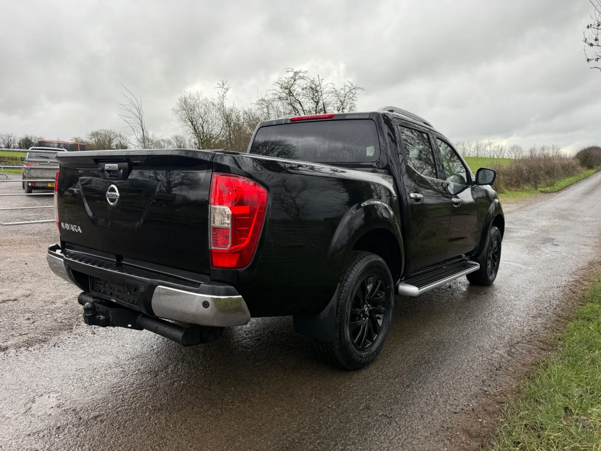 2019/191 Nissan Navara 2.3 Tekna Dci Auto - Image 3