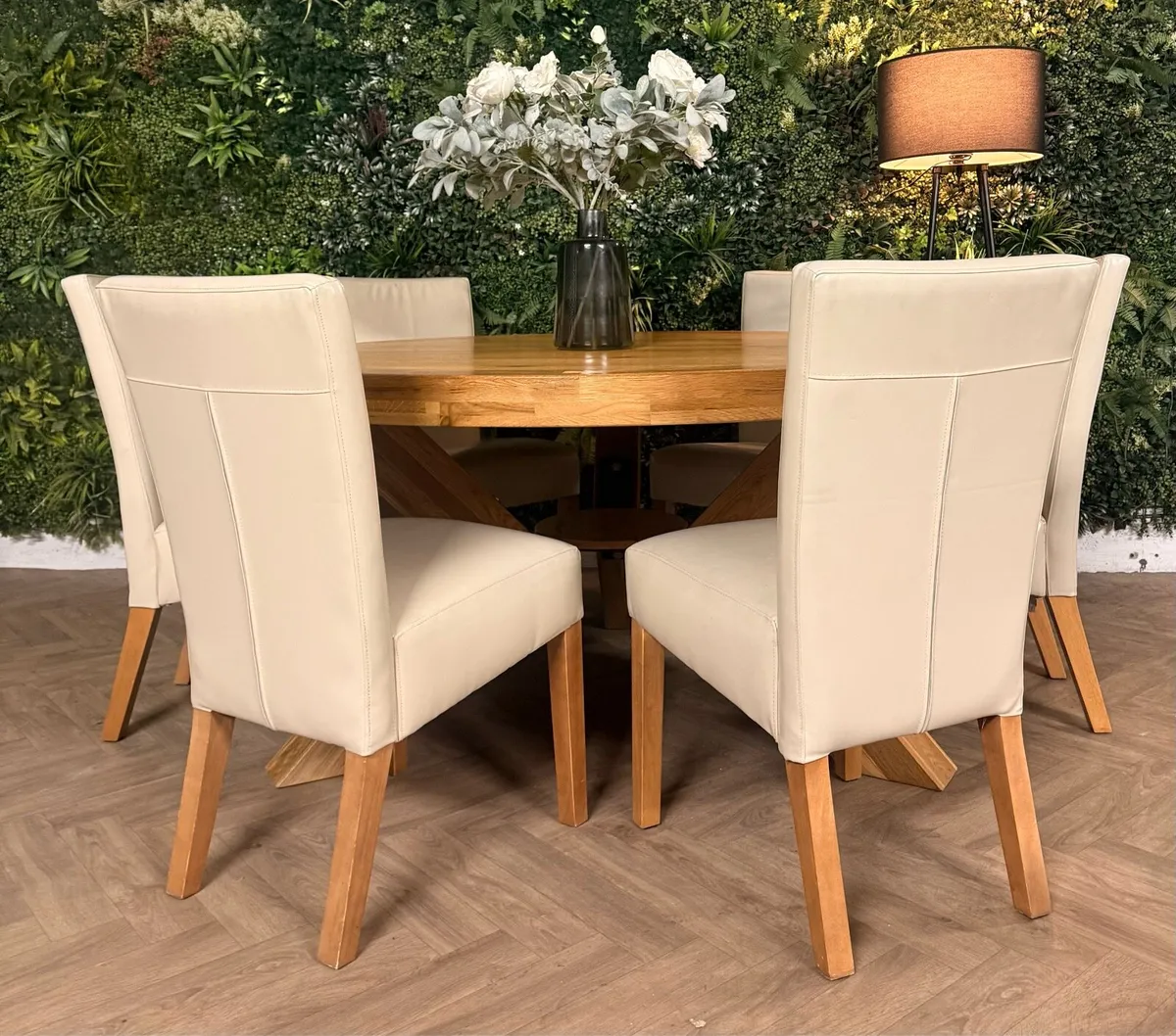Solid oak kitchen table & 6 chairs/dining set - Image 2
