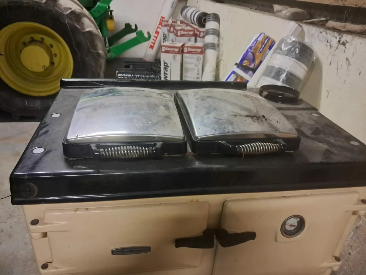 Rayburn oil range - Image 2