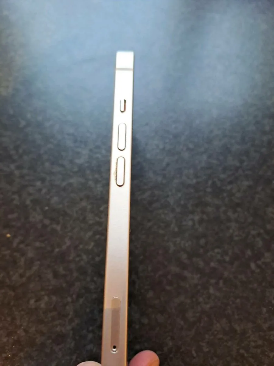 Iphone 13 - Image 3