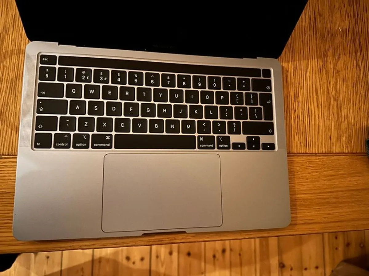 Apple MacBook Pro with Retina Display - Image 4