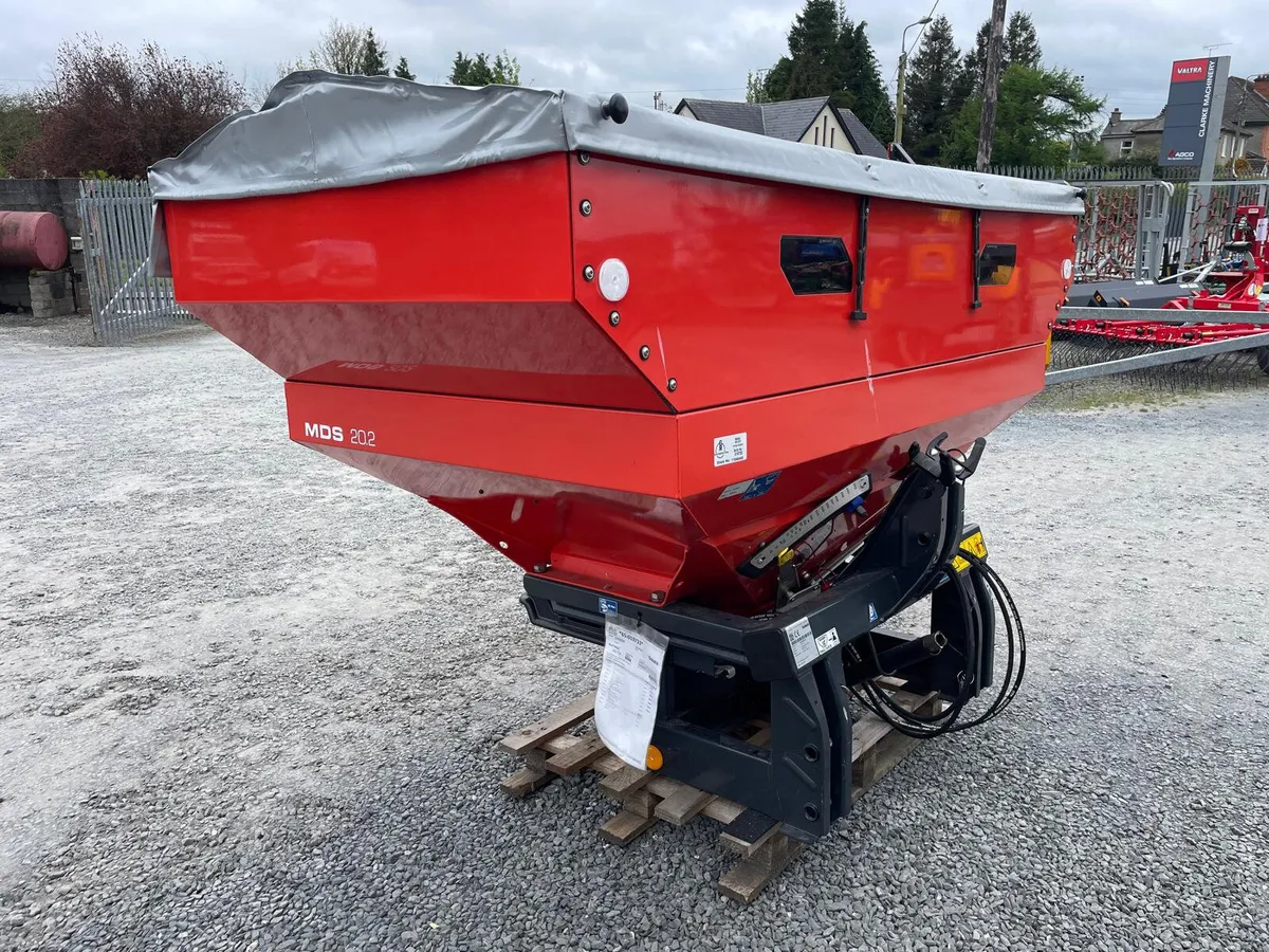 New Rauch MDS 20.2D 2 Tonne Fertilizer Spreader - Image 1