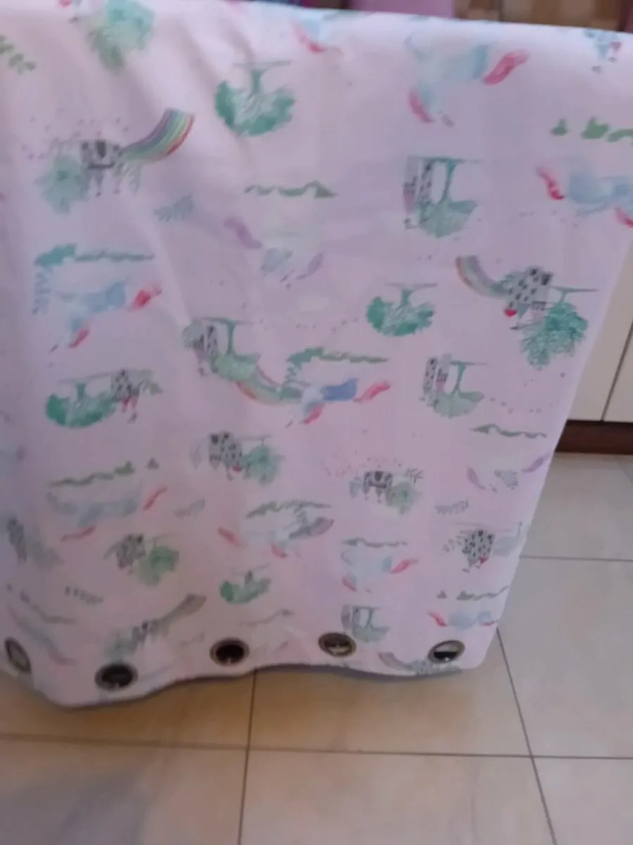 1 CURTAIN  ONLY FOR GIRLS  BEDROOM - Image 2