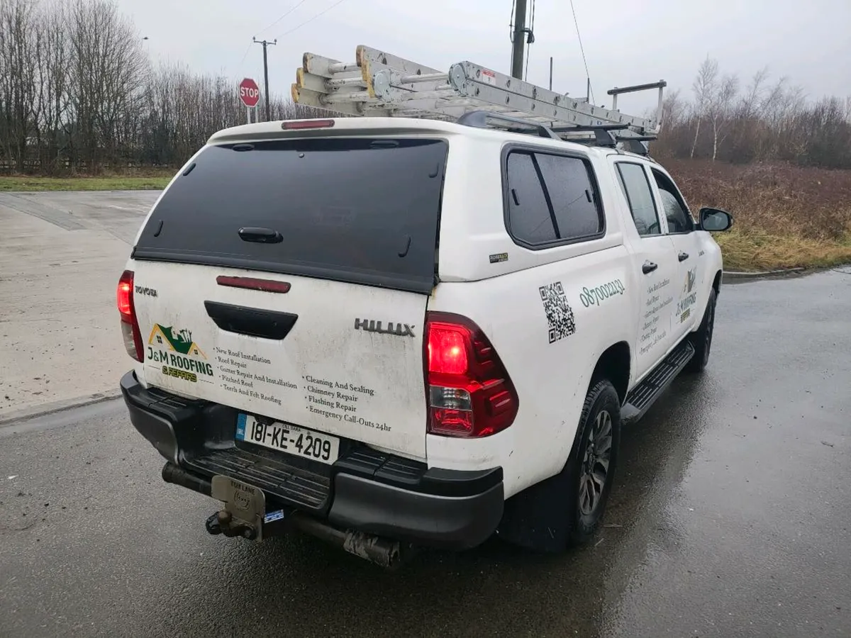 Toyota Hilux 2018 Tax&Doe - Image 4