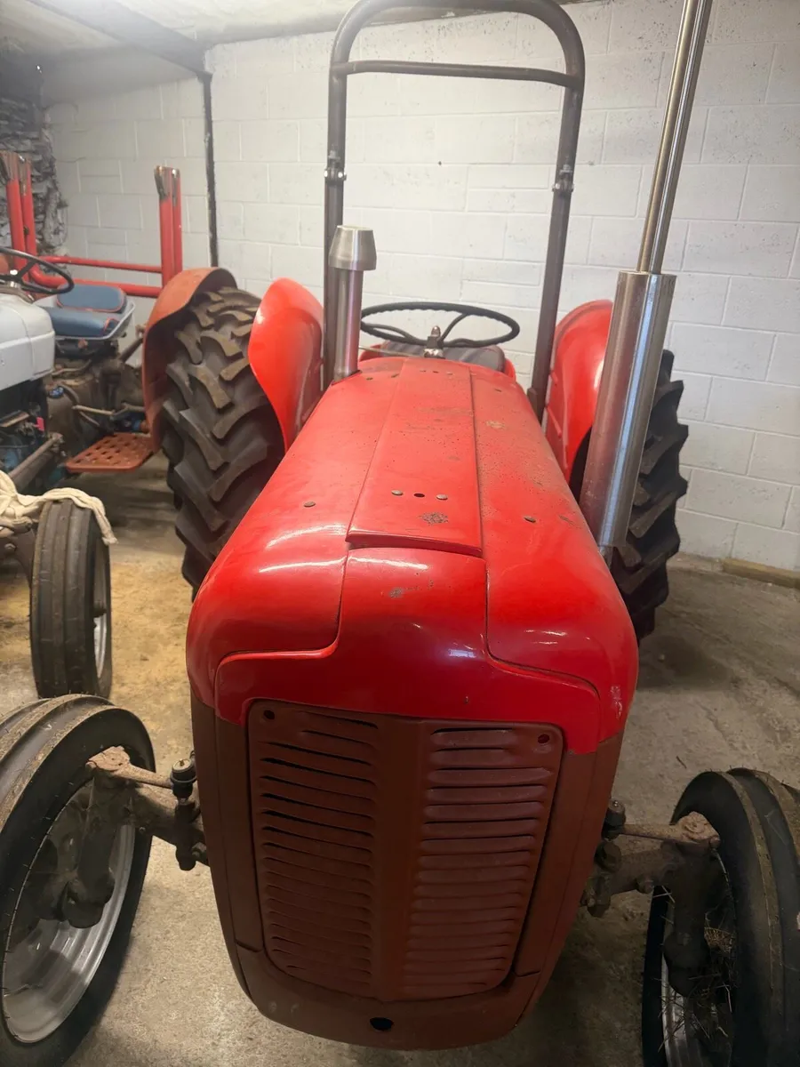 6 vintage tractors - Image 3