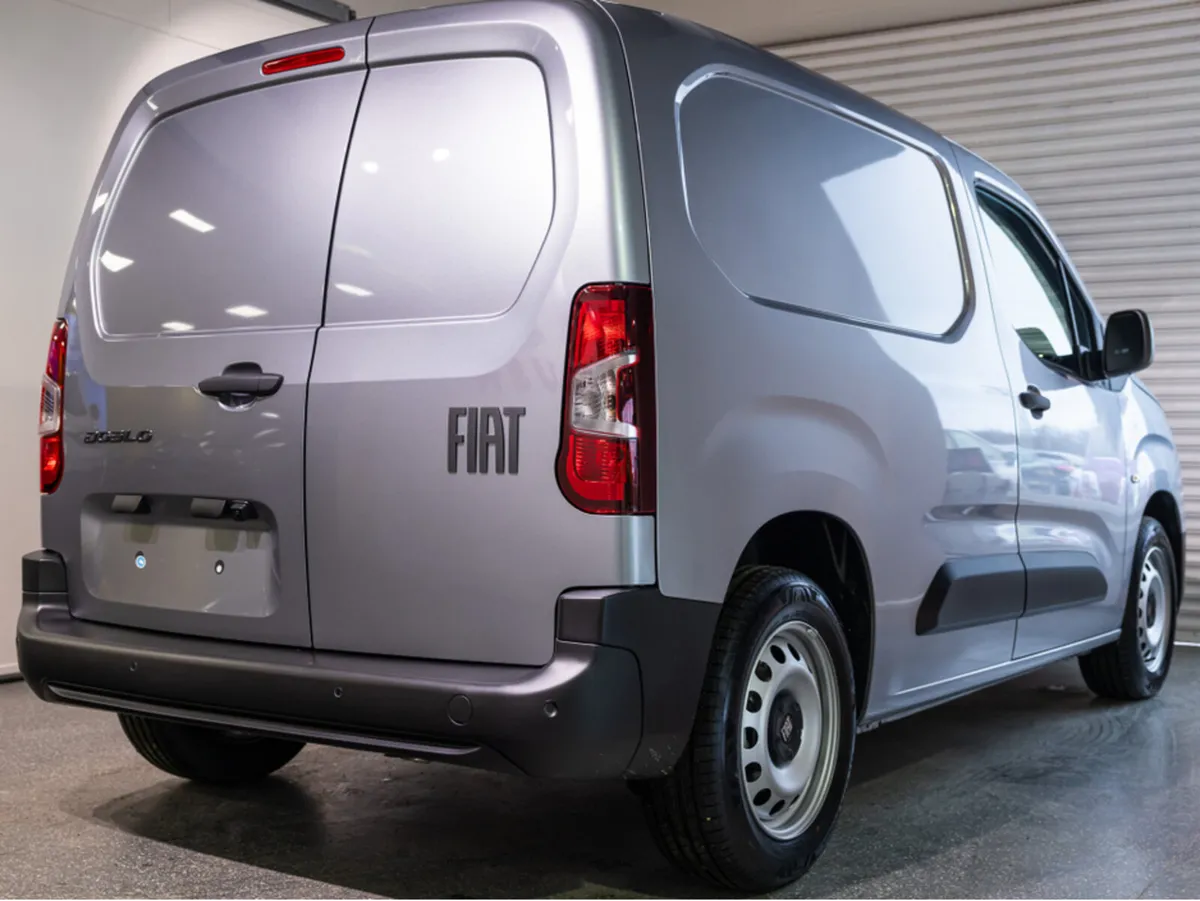 Fiat Doblo Cargo MCA AUTO SWB 650kg 130hp - Image 4