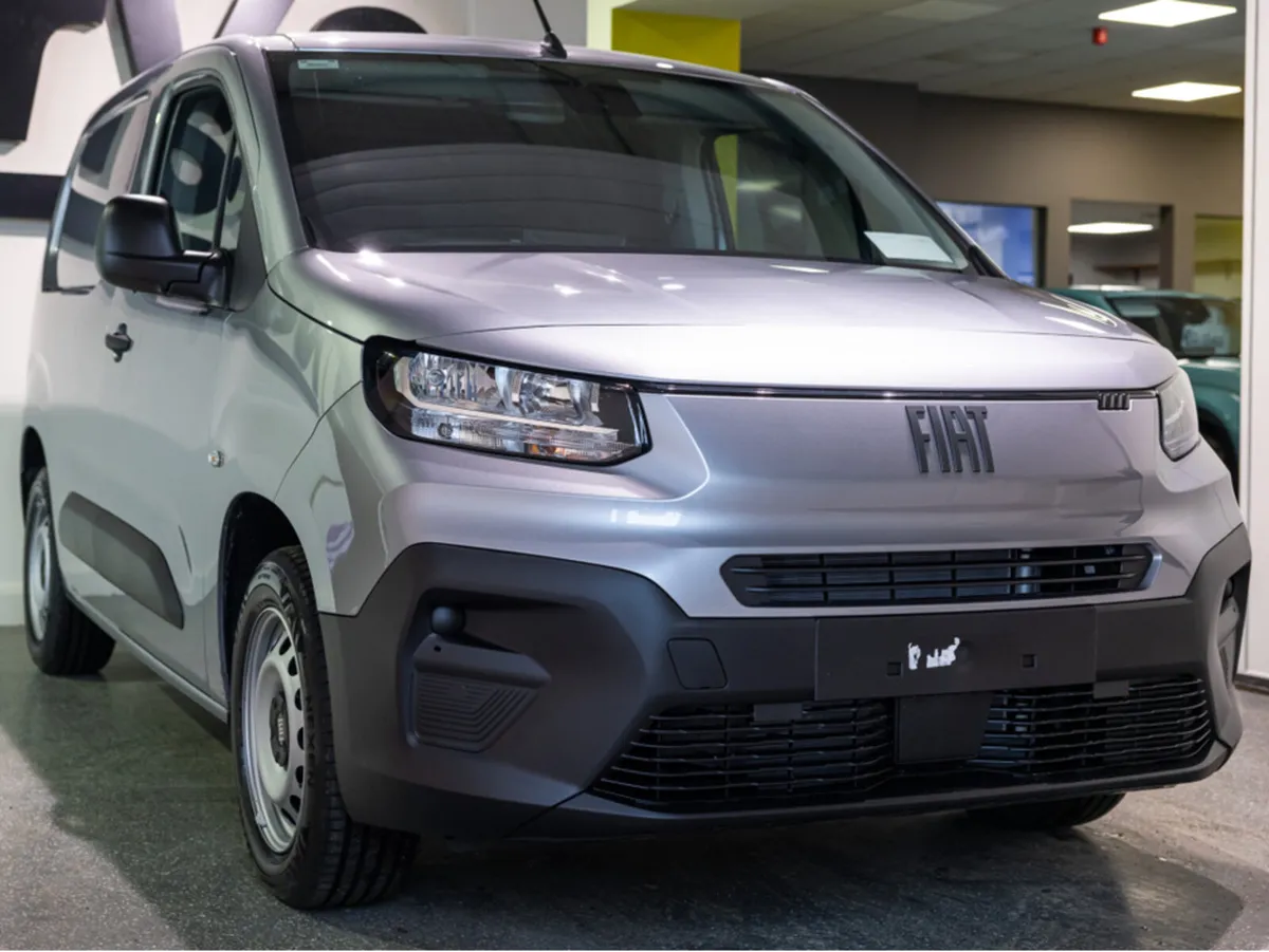 Fiat Doblo Cargo MCA AUTO SWB 650kg 130hp - Image 1