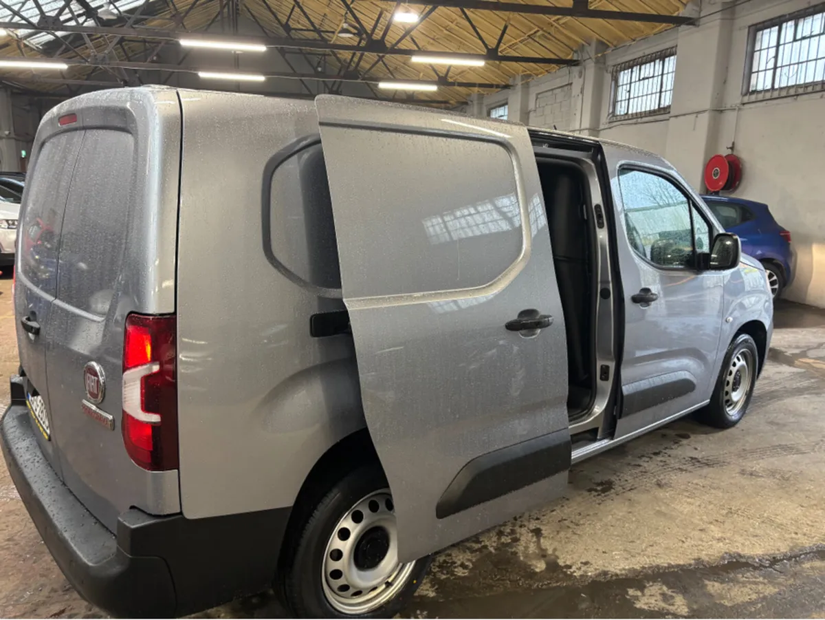 Fiat Doblo 1.5 LWB 3 seat 6 speed price €12195 plu - Image 3