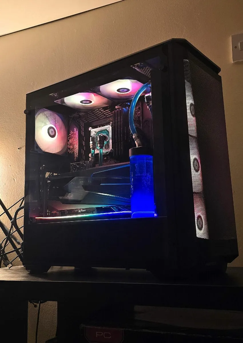 Phanteks Custom Watercooled i7 11th Gen RTX 3080 - Image 2