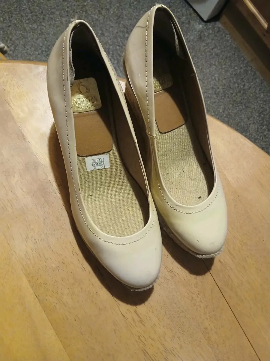 Beige shoes for collection only - Image 1