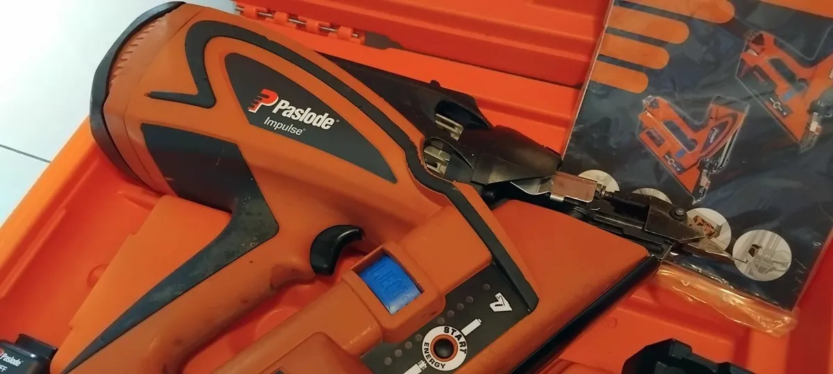 Paslode Impulse PPN35Ci Lithium Nail Gun - Image 4